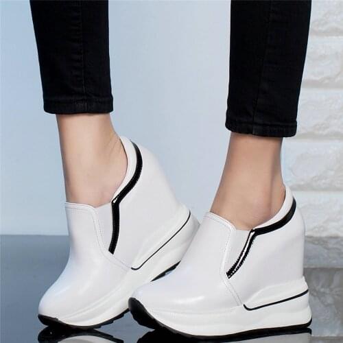 2021 Fashion Sneakers Women Genuine Leather Wedges High Heel Motorcycle Boots Female Round Toe Platform Pumps Shoes Casual Shoes
