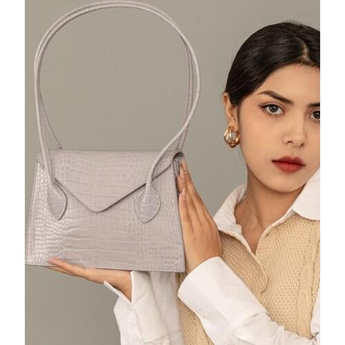 MONDO ЛО Women's Purple Bags