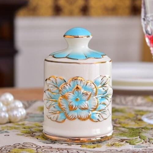 European Ceramic White and Blue Cotton Swab Toothpick Holder Coffee Table Dining Table Storage Box Home Decoration Ornaments