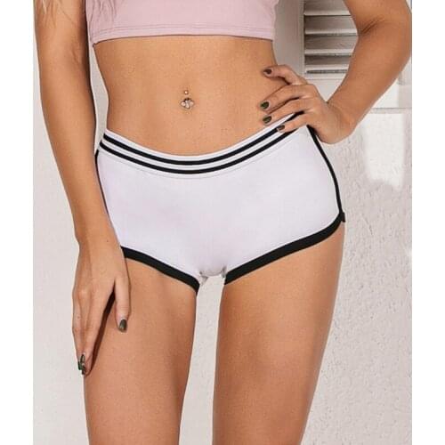 2021 Fashion Womens Sports Shorts Striped Elastic Sexy Leopard Print Boxers Wear Inside Outside Fitness Running Tight Shorts