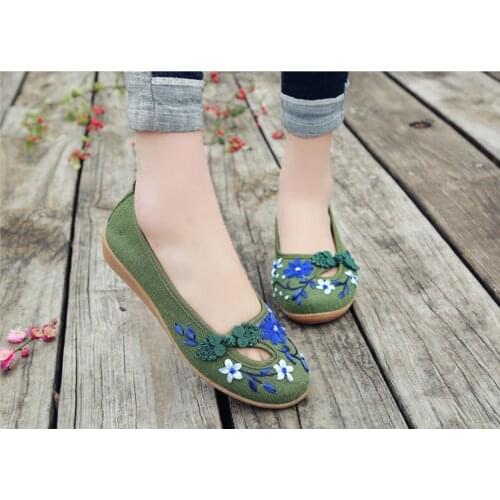 Ladies shoes lovely style comfotable women designer floers pattern flat ventilate colorful outdoor take a walk