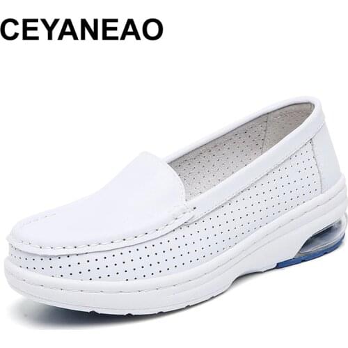 CEYANEAO Nurse White Shoes Women Comfortable Slip-On Mom Walking Shoes Work Restaurant Breathable Platform Lightweight Leather