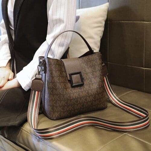 IVK Women's Shoulder Bags