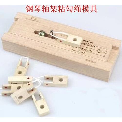 Mould for sticking piano shaft frame and hook rope