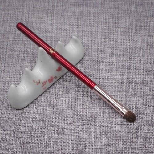 K110 Professional Handmade Make Up Brush Medium Eye Shadow Brush Natural Horse Hair Cosmetic Tools Winered Handle Makeup Brushes