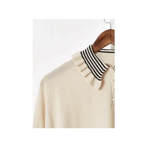 2020 Autumn and Winter New Doll Collar Pearl Button Sweater