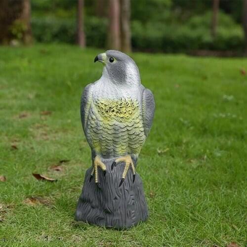 1Pcs Realistic Falcon Animal Statue Falcon Bird Scarer Decoy Indoor Weed Pest Control 41cm Tall