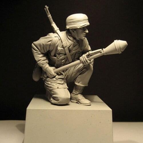 1/16 Scale Unpainted Resin Figure soldier in Normandy collection figure