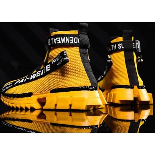 New Style High Top Running Shoes for Men Breathable Mesh Trainers Slip Lightweight Sock Shoes Outdoor Sport Sneakers Men Zapatos