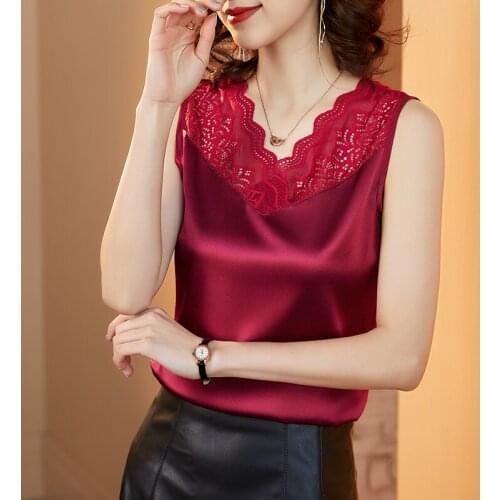 Only Plus Sexy Lace Women Silk V-neck Wine Tops Summer Sleeveless Loose Tank Tops Female Soft Satin Tops Fashion Basic 2021
