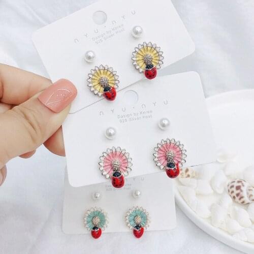 Korean Style Colorful Flower Earrings for Women Elegant Chic Geometric Insect Statement Dangle Earring Holiday Beach Jewelry
