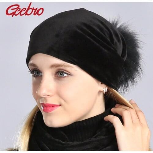 Geebro Women Pom Pom Hat Casual Velvet Polyester Beanies Hat With Colorful Raccoon Pom Pom Winter Warm Knitted Skullies Beanie