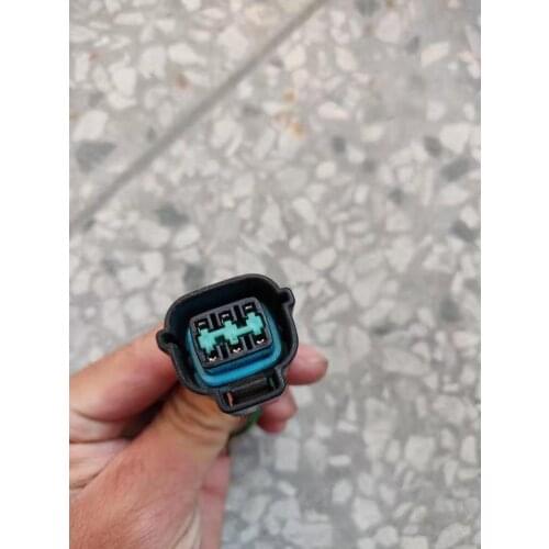 1pc socket/ plug/ jack-plug that connects to the throttle body MR560120 MR560126 MN128888 Car accessories