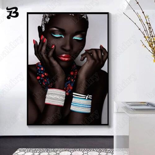 Canvas Painting Wall Art African Woman Sexy Black Lips and Red Nails On Canvas Posters and Prints Wall Art for Living Room Decor
