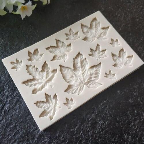 KLM Maple Leaves Pattern Silicone Cake Mold Chocolate Soap Mold DIY Baking Tool