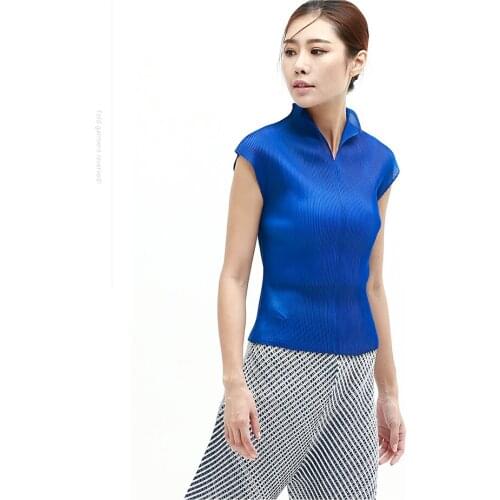 HOT SELLING Miyake pleated series fashion solid color all-match stand neck T-shirt IN STOCK