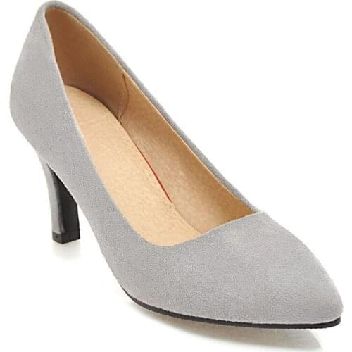 In the spring of 2018 low for shoe covers 40-43 feet shallow fashion pointed mouth frosted sheet shoes 18413