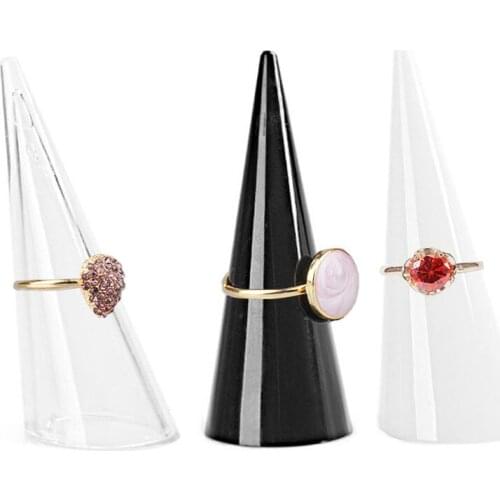 Wholesale Fashion 5Pcs Plastic Mini Jewelry Display Finger Ring Triangle Conical Storage Stand For Ring Organizer Case Rack