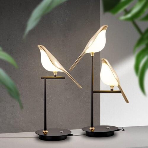 FSS Desk Lamp