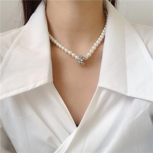New Korea Design Multi Crystal Bowknot Pendant Necklace for Women Charms Jewelry Pearl Statement Chokers Necklaces Girl Gift