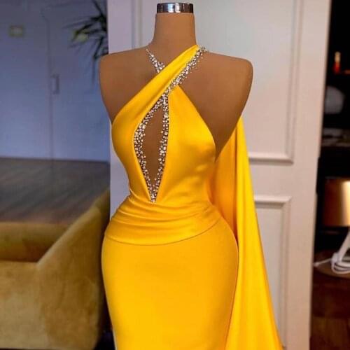 Sexy Gold Evening Dresses 2021 Mermaid Satin Formal Celebrity Dress with Wrap Women Luxury Crystals Pageant Gowns