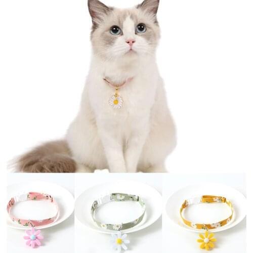 Small Daisy Adjustable Pet Collar Cute Flower Cat Dog Rabbit Bell Collar Puppy Kitten Necklace Leashes Pet Supplies