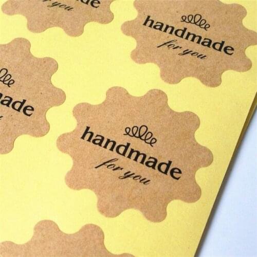 100pcs/lot Flower Shape "Handmade For You" Kraft Paper Seal Stickers Christmas DIY Handmade Product Gift Package Decoration Seal