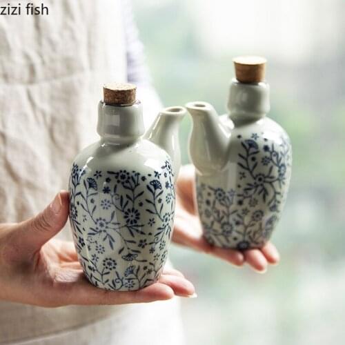 Creative Flower Vine Ceramic Seasoning Bottle Soy Sauce Pot Underglaze Household Vinegar and Wine Storage Tank Kitchen Tools New