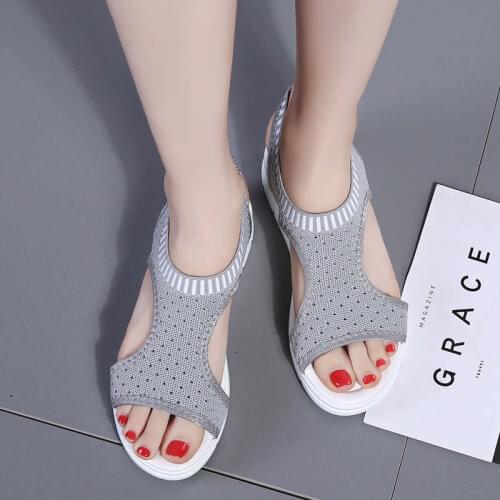 Women Shoe Flip Flops Man Bride Slippers Sandals Women Summer New 2021 Luxury Luxury Shoeclogs Tennis Croks Outdoor Zapatos