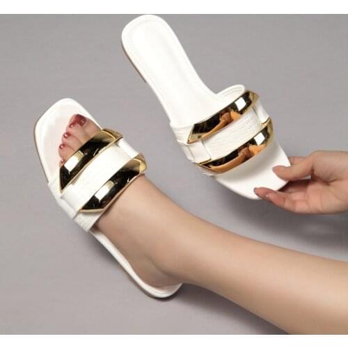 2021 Summer Ladies Slippers Flat Sandals Shoes Fashion Metal Decoration Solid Patchwork Flat Open Toe Outdoor Slides Shoes