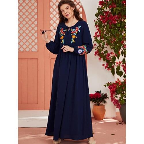 Aligaia Elegant Ethnic Embroidery Dress For Women 2021 Summer New Dubai Kaftan Marocain Turkey Muslim Hijab Dress Islam Clothing