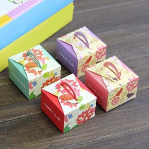 Festival supplies candy box bag chocolate paper gift package for Birthday Wedding Party favor Decor DIY r flower suitcase Wh