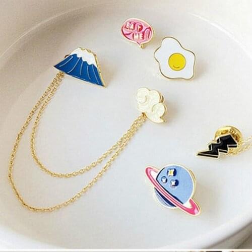 2018 Fashion Jewelry Animal Brooch Clothes Pin Jewelry Cute Fujiyama Planet Omelette Lucky Cat Lecture Pin Female Brooch