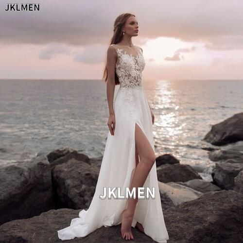 Bohemian Wedding Dress Charming 2021 Boho Slit Bridal Gown O-neck Lace Sleeveless Light Beach Wedding Dress