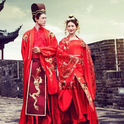 Antique wedding dress For oversea Chinese couples Gown Robe dragon Phoenix matching men women red performance Royal Clothing