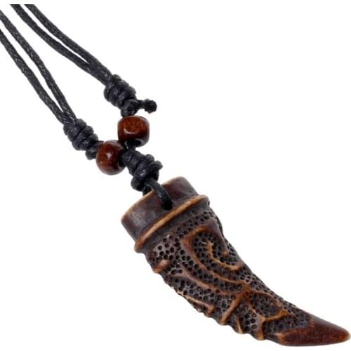 Fashion Vintage Spike Wolf Tooth Pendant Black Leather Rope Necklace Women Men Jewelry Fang Tooth Amulet Chain Rock Punk Jewelry