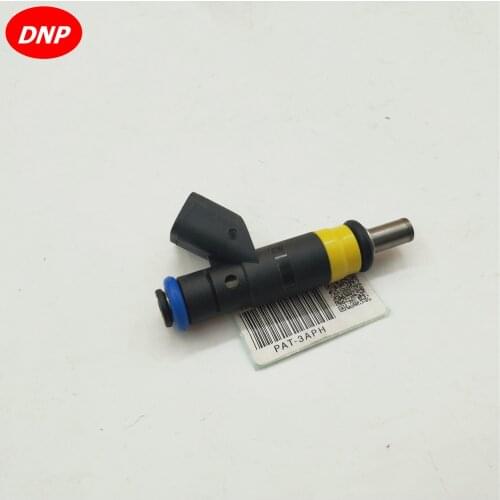 PAT fuel injector injection nozzle fuel For Dodge 11-17 RAM 1500 2500 3500 06-17 5.7L V8 05037479AA 05037479AB 05037479AC