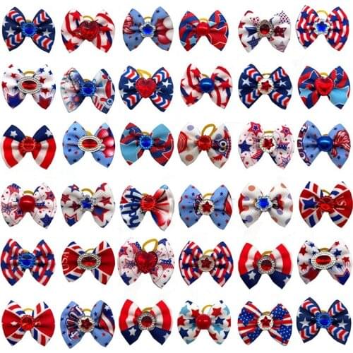 50/100pcs American Independence Days Puppy Dog Hair Bows with Pearl Rhinestone US Flag Style Pet Dog Hair Grooming Accessories