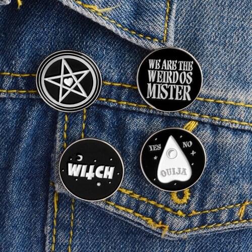 Dark Pins WITCH Star Moon OUIJA YES or NO Weirdos Mister Brooch Denim PU Coat Pin Buckle Badge for Bag Lapel Fashion Gift Friend