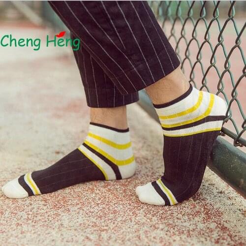 Cheng Heng 10 Pair/Bag New Style Hot Sale Summer & Autumn Cotton Socks Colorblock Stripes Pattern Boat Socks Mens Socks 5 Color