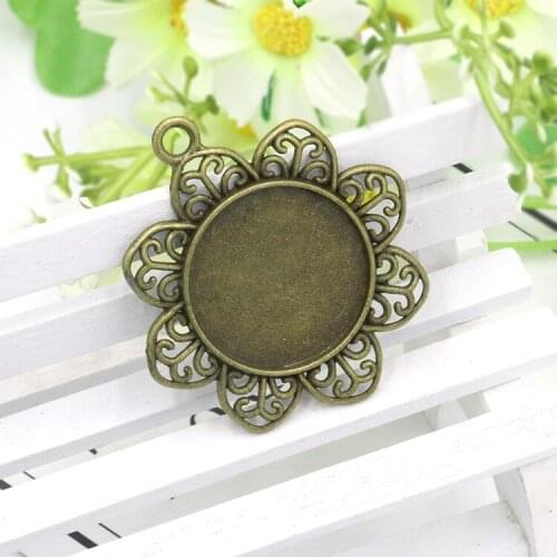 Jiangzimei 10pcs/lot Antique Bronze Sun flower Pendant Cabochon Base Fit 20mm glass Cabochons DIY Necklace Making