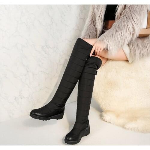 Winter Ladies Warm Snow Boots Ladies Fashion Non-Slip Slope With Sleeve Fashion Boots Low Heel Knee Boots Women Shoes