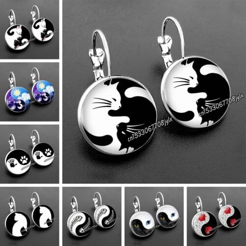 Glass black and white two cat stud earrings ladies fashion glass cabochon earrings, new earrings jewelry jewelry