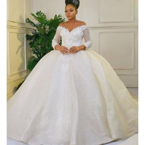 Luxury Ball Gown Wedding Dresses Lace Applique Crystal Sequin Off The Shoulder Bridal Gowns Long Sleeve Plus Size Wedding Dress