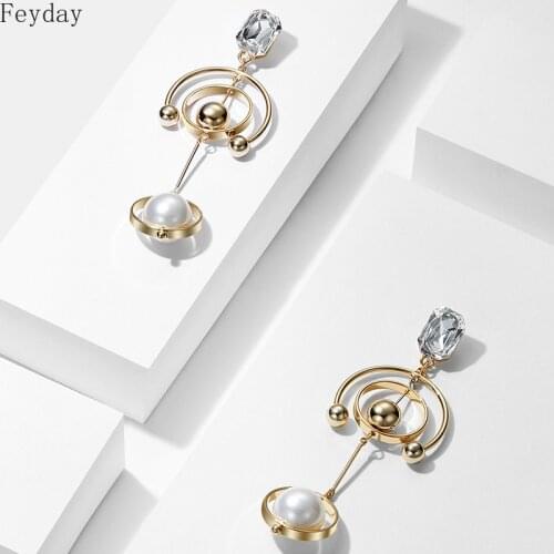 New Fashion Geometric Multi Circle Simulated Pearl Long Drop Earrings for Women Square Crystal Gold Ball Dangle Earrings 2020