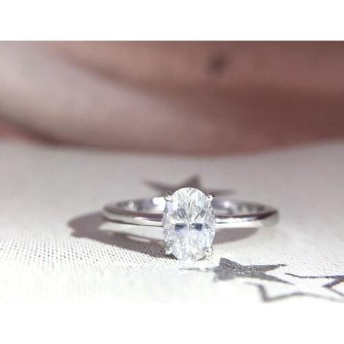 14K White Gold Plated Silver 2.0ct 7x9mm Oval Cut Moissanite Engagement Ring Anniversary Ring Moissanite Ring For Women