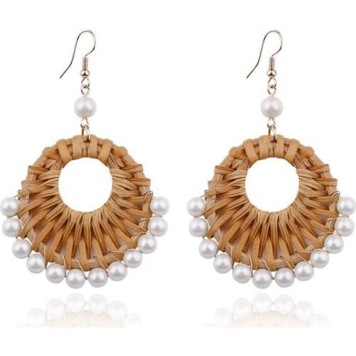 Natural Rattan Beaded Dangle Earrings Hand Woven Wood Pearl Earrings for Women Geometric Hollow Circle Beach Party Accessories