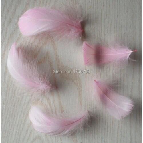 Natural 25 pcs Pink Color Small Floating Goose Feathers 5-8 cm Plumes For Jewelry Accessories hat dreamcather Crafts Decorations