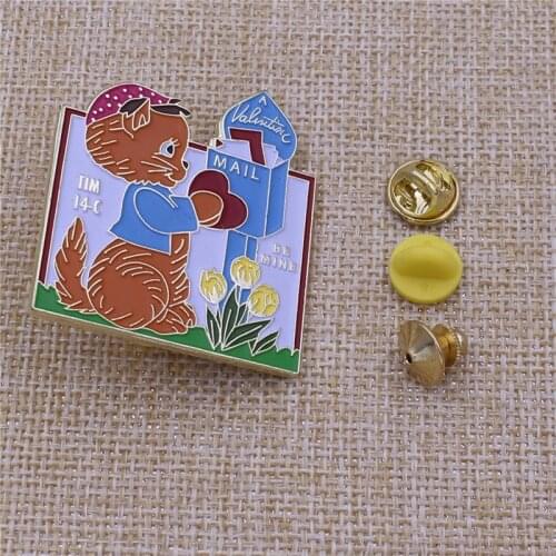 2019 top sales custom sales custom cute Enamel badge