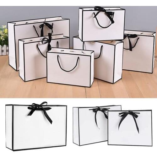 Gift Bag Paperboard Storage Bag for Wedding Candy Favor Bag With Handle Gift Packing Bag Christmas